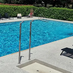 Dans Résidence Privée De Standing Au Bord De , Cagnes-sur-Mer France